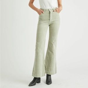 ROLLA’S EAST COAST FLARE